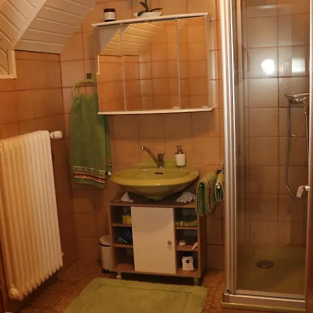 Ruhiges August-kutterer-str 25 شقة *